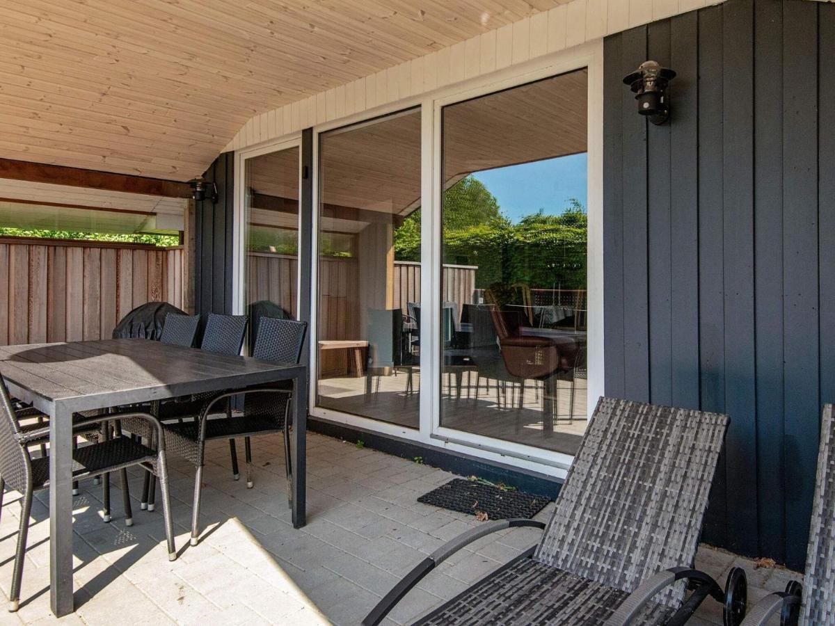 8 Person Holiday Home In Hejls Exterior photo